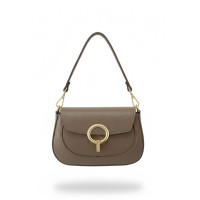 Borsa Elegante in Pelle Nera – Tracolla Regolabile e Dettagli Oro